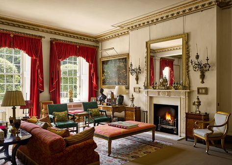 Clarence House, photographed by Will Pryce for the Country Life Picture Library Robert Kime, Clarence House, North Park, Dream Living, Winter Flowers, Life Pictures, Drawing Room, Prince Of Wales, Picture Library