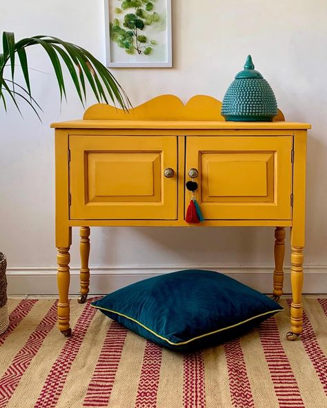 What’s happened to the weather in the UK? It’s pretty hideous at the moment so I’m sharing some yellow pieces in hope it’ll bring a bit of sunshine to the ‘gram ☀️ All painted in various shades of yellow from @dixiebellepaint #yellowfurniture #paintedfurniture #upcycledfurniture #yellowaesthetic #vintagefurniture #colourismyjam #dbpbrandambassador Colonel Mustard, Goldenrod Yellow, Yellow Furniture, Yellow Decor, Diy Furniture Renovation, Dixie Belle Paint, Furniture Paint, Furniture Renovation, Refurbished Furniture