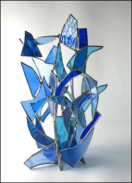 Mosaic Sculpture Ideas, 3d Stained Glass Art, Stained Glass Sculpture, Stained Glass 3d, Tiffany Glass Art, Wine Glass Art, Tiffany Stained Glass, Stained Glass Window Hanging, Things I Want