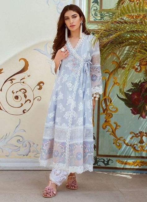 Farah Talib Aziz, Eid Dress, Eastern Dresses, Designer Summer Dresses, Angrakha Style, Kurta Design, Pakistani Dresses Casual, Salwar Kamiz, Cotton Kurti