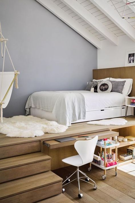 Stylish Kids Room, Kid's Bed, Loft Style Bedroom, Kid Bed, Small Room Design Bedroom, Cool Kids Bedrooms, Storage Kids Room, Small Bedroom Designs, Dekorasi Kamar Tidur