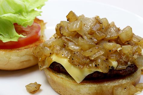 Grilled Onions In N Out Grilled Onions, Grilled Onions For Burgers, Onion Burger Recipe, Double Burger, Amazing Burger, Onion Burger, Griddle Recipes, In N Out, Grilled Onions