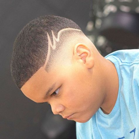 New Men Hairstyles, Black Boy Hairstyles, Black Boys Haircuts, Mohawk Haircut, High Skin Fade, Flat Top Haircut, Sassy Haircuts, Classic Haircut, Tapered Hair