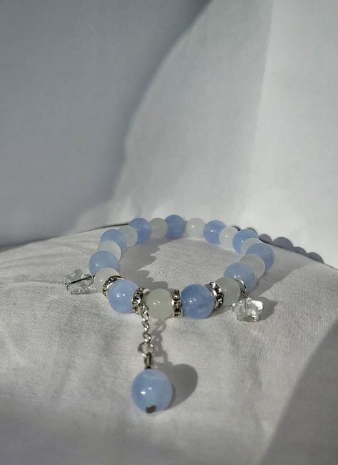 Star Bead Bracelet, Blue And White Crystal, White Crystal Bracelet, White Beaded Bracelet, Star Charm Bracelet, Charm Beaded Bracelet, Star Bracelet, Crystal Ab, Bead Charm Bracelet