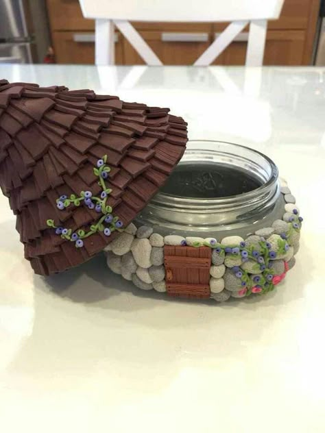 Polymer Clay Fairy Garden, Clay Fairy Garden, Fairy Things, Clay Fairy House, Polymer Clay Fairy, Clay Jar, Clay Fairy, Fairy House Diy, Diy Polymer Clay