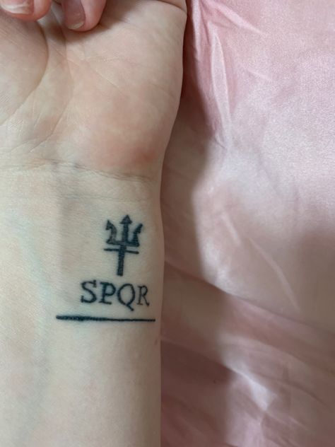 Cute Percy Jackson Tattoos, Percy Jackson Minimal Tattoo, Percy Jackson Themed Tattoos, Percy Jackson Spqr Tattoo, Greek Tattoos With Meaning, Percy Jackson Tattoo Ideas Small, Percy Jackson Inspired Tattoos, Percy Jackson Embroidery, Crochet Percy Jackson