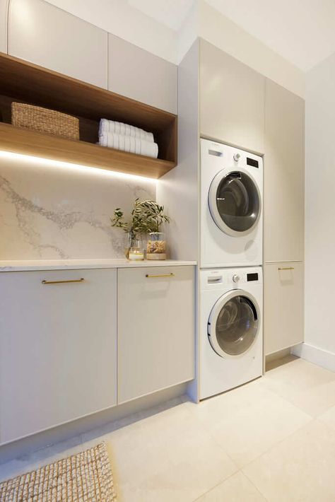 Laundry Room With Lots Of Cabinets, Launder Room Ideas, Ikea Laundry Room Cabinets, Pretty Laundry Room, Modern Laundry Room Ideas, Contemporary Laundry Room, Utility Room Designs, Organization Laundry, Laundry Makeover