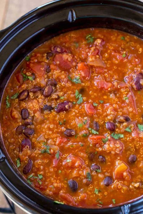 Cooked Quinoa Recipes, Crockpot Recipes Chili, Quinoa Recipes Vegetarian, Quinoa Chili Recipe, Slow Cooker Quinoa, Vegetarian Quinoa Chili, Recipes Chili, Quinoa Chili, Chili Relleno