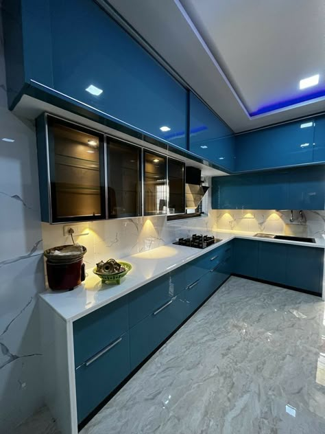 Kitchen Wardrobe Design, Kitchen Cabinetry Design, Gold Living, Simple Kitchen Design, Kitchen Design Color, Modern Cupboard Design, Kitchen Cupboard Designs, Modern Kitchen Cabinet Design, Samantha Photos