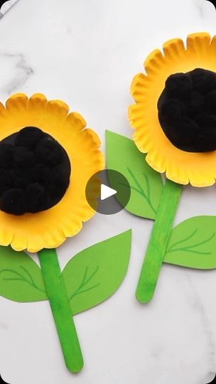 66 reactions · 26 shares | This Paper Plate Sunflower Craft is so cute for summer and fall. You only need a few simple supplies to recreate it at home! Kids get to cut, paint, and glue their adorable sunflowers together. You can even make a whole bouquet! Learn more here>> https://www.madetobeamomma.com/paper-plate-sunflower-craft/ | Katie Wyllie - Made to be a Momma | madetobeamomma · Original audio Sunflower Preschool Crafts, Sunflower Arts And Crafts, Sunflower Art For Kids, Paper Plate Sunflower Craft, Paper Plate Sunflower, Bumblebee Craft, Paper Plate Flowers, Sunflower Art Project, Made To Be A Momma