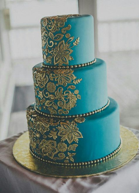 Teal & Gold Indian Wedding Cake Xv Cakes, Wedding Cake Blue Gold, Bollywood Cake, Teal And Gold Wedding, Henna Cake, Indian Cake, Bday Dinner, Ideas Fiesta, Arabian Night