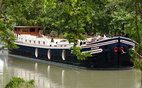 Barge Boat, Liveaboard Boats, Canal Barge, River Cruises In Europe, Boat House Interior, Floating Homes, Houseboat Living, Narrow Boats, Dutch Barge