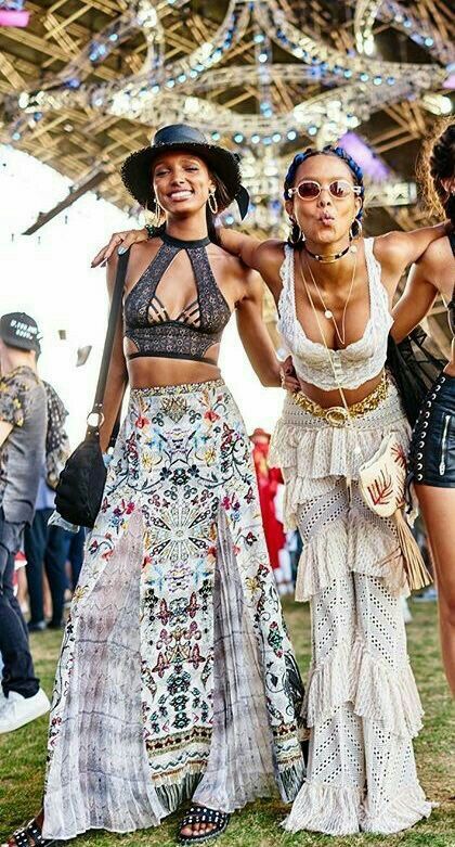 American hippie Stile Hippie Chic, Mode Coachella, Geek Outfit, Cozy Summer Outfits, Look Hippie Chic, Estilo Hippie Chic, Goddess Fashion, Look Boho Chic, Boho Styl