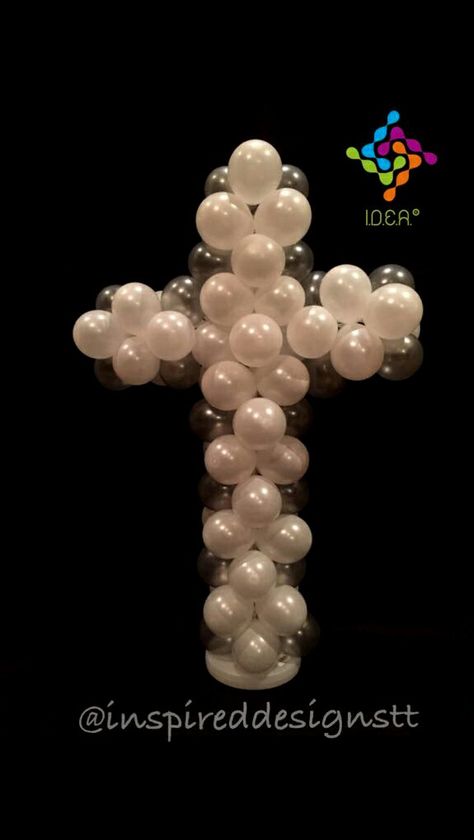 Balloon Cross Decoration, Balloon Cross, Easter Balloons, Holiday Balloons, First Communion Decorations, Balloon Creations, Communion Decorations, Easter 2021, Info Board