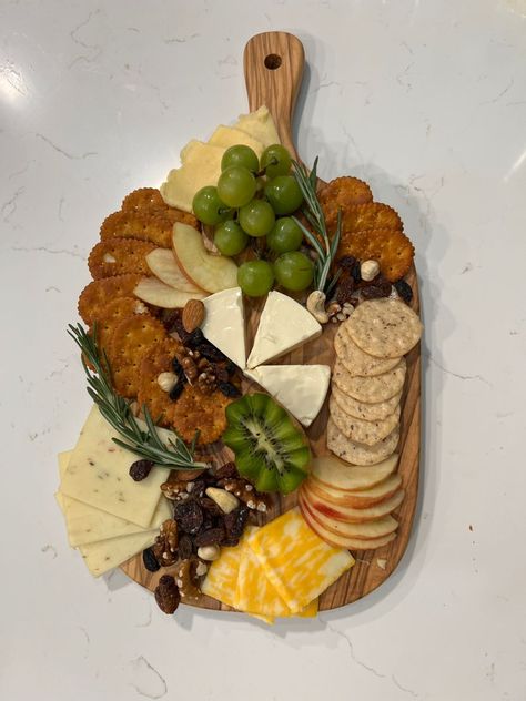 Charcuterie Aesthetic, Charcuterie Board Design, Board Design, Finger Food, Charcuterie Board, Finger Foods, Cheese Board, A Food, Cheese