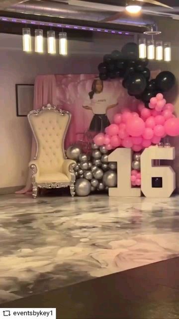 Quite_Nice on Instagram: "#REPOST @eventsbykey1 with @get__repost__app Sweet 16 💕🖤🤍 book @eventsbykey1 for your next event #QuiteNice #7Mile #TheVenueJustForYou" Sweet 16 Pink And White Theme, Sweet 16 Outfits Pink, Sweet 16 Party Ideas Pink And Black, Venue Sweet 16, Spring Sweet 16, Sweet 16 Party Decorations Ideas, Sweet 16 Looks, Airbnb Party, Sweet 16 Decorations Ideas