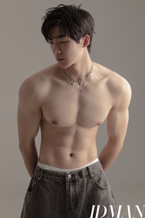 Muscular Male Body Reference Poses, Muscular Guy Reference, Korean Abs, Male Model Body, Mens Body Types, Korean Male Models, 남성 근육, Daily Steps, Male Chest