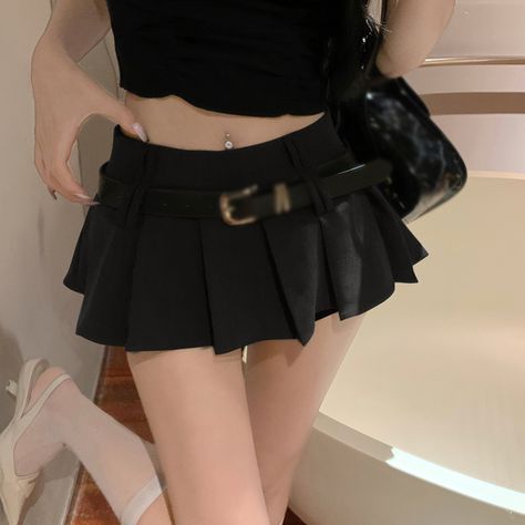 Vintage Gothic Mini Cargo Skirt Women Streetwear Korean Style Low Waist Pleated Skirt With Belt Sexy Streetwear Korean, Skirt With Belt, Micro Skirt, Casual Party Dresses, High Waist Skirt, Cargo Skirt, Y2k Streetwear, Hip Dress, Pleated Mini Skirt