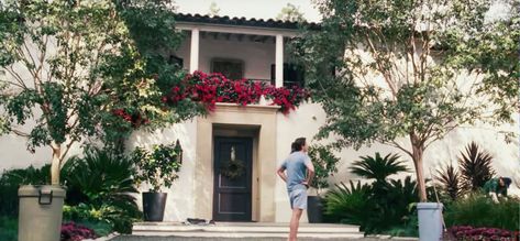 The Holiday House, Hermosa Beach California, Nancy Meyers Movies, Weekend Home, Best Homes, Ocean Hues, It's Complicated, Home Movie, Nancy Meyers