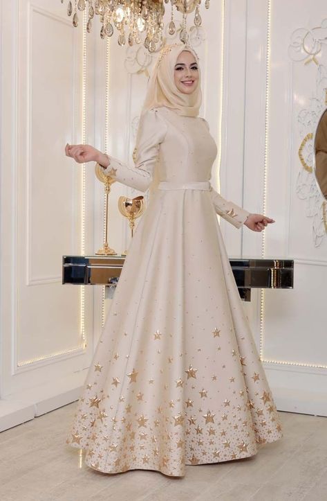 #Hijab #Abaya #Gown #Fashion Wedding Hijab Styles, Muslim Wedding Gown, Dresses Hijab, Hijab Dress Party, Muslimah Wedding Dress, Trendy Party Dresses, Muslim Evening Dresses, Muslim Wedding Dresses, Modest Fashion Hijab