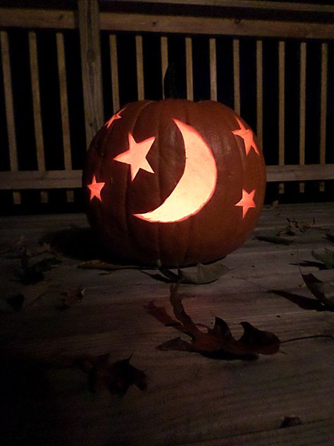 Moon and Stars Pumpkin Carving Pumpkin Carving Ideas Easy, Pumpkin Halloween Decor, Cute Pumpkin Carving, Pumkin Carving, Halloween Pumpkin Carving Stencils, Pumpkin Carving Party, Creative Pumpkin Carving, Easy Pumpkin Carving, Amazing Pumpkin Carving