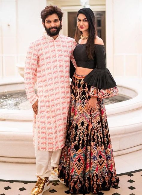 allu arjun and wife sneha reddy at niharika konidela mehendi function Allu Arjun And Sneha Reddy, Sneha Reddy, Shantanu And Nikhil, Wedding Kurta For Men, Celebrity Couple, Gents Kurta Design, Gents Kurta, Girls Party Wear, Allu Arjun