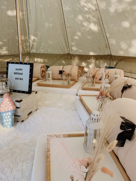 Book you galmping sleepover experience with @wonderpartyrental Tent Indoor Sleepover, Tp Sleepover, Tent Sleepover Party, Birthday Plan Ideas, Dream Sleepover, Sleepover Room, Sleepover Snacks, Sleepover Tents, Birthday Sleepover Ideas