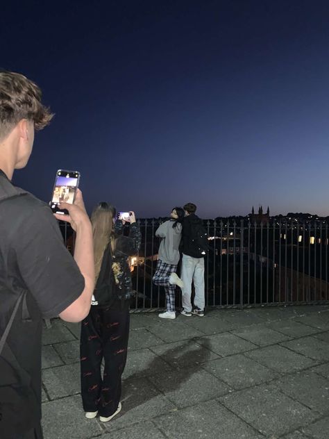 Uk Summer Aesthetic, Double Date Pictures, Double Date Aesthetic, Uk Y2k, Double Dates Aesthetic, Picture Of A Picture, Uk Summer, Double Dates, Red Mirror