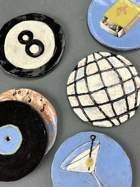 Air Dry Clay Coasters Tutorial: Perfect for Beginners and Experts Fimo, Homemade Coasters Clay, Air Dry Clay Coaster Ideas, Clay Coasters Ideas, Ceramics Jewelry Dish, Costers Diy Clay, Ceramic Coasters Diy, Pottery Aesthetic Ideas, Air Dry Clay Coasters Diy