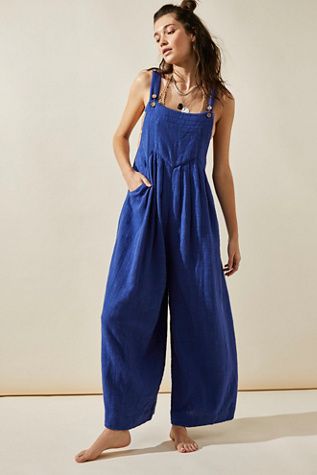 Sun-Drenched Overalls | Free People Linen Overalls, Overalls Outfit, Quoi Porter, Back Patch, Dungarees, Tulum, Boho Outfits, Patch Pocket, Vision Board