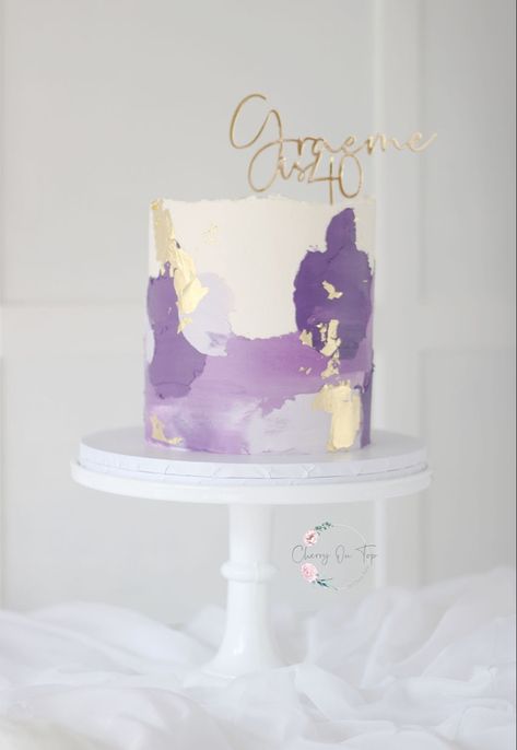 Chocolate Cake With Purple Decorations, Purple Birthday Cake For Women Elegant, White And Purple Cake Design, Pink And Purple Birthday Cake For Women, Pastel Purple Birthday Cake, Purple 40th Birthday Cake, Aesthetic Cakes Pastel, Lavender Cake Ideas, Purple Cake Simple