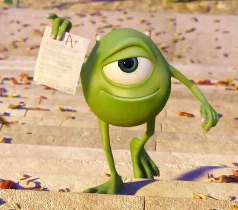 Immagini Grinch, Monsters Inc University, Dream Collage, Pixar Animation, Disney Pixar Movies, Funny Reaction, Mike Wazowski, Disney Things, My First Year