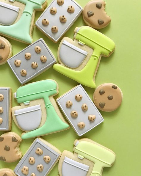 Kreative Snacks, Royal Iced Cookies, Cookie Business, Choc Chip Cookies, Sugar Cookie Designs, Pretty Cookies, Fancy Cookies, Creative Cookies, Cookie Icing