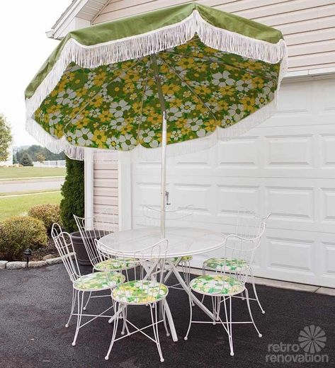 Retro Patio Furniture, Patio Furniture Makeover, Iron Patio Furniture, Magically Delicious, 70s House, Vintage Patio, Retro Renovation, Patio Furniture Cushions, New Home Designs