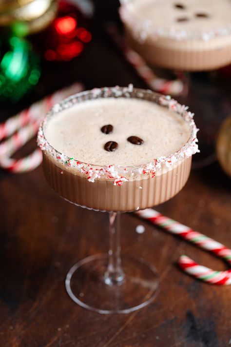 This Chocolate Peppermint Espresso Martini tastes like a boozy peppermint mocha and it's the perfect Christmas cocktail for Christmas eve or any holiday party and get-together. It's easy to make, cream, boozy, and so good! Made with Bailey's and homemade peppermint syrup, and chocolate syrup. Peppermint Mocha Espresso Martini, Peppermint Espresso Martini, Homemade Peppermint Mocha, Peppermint Syrup, Leftover Cranberry Sauce, Chocolate Martini, Homemade Syrup, Christmas Cocktail, Italian Christmas