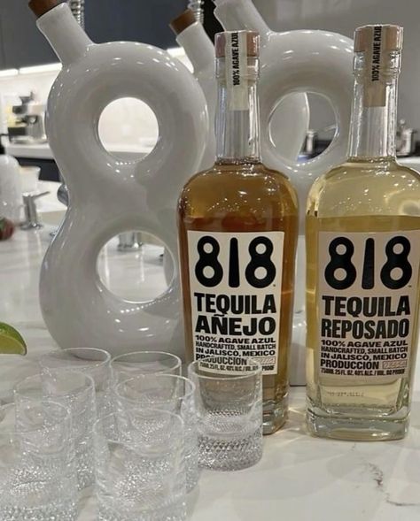 Sharing the magic of @drink818 Credit 📸 to Sienna 📸 https://pin.it/xK6GHcwt5 Dean Di Laurentis, Off Campus Series, 818 Tequila, Agave Azul, Off Campus, The Score, We Are Together, Tequila, Dean