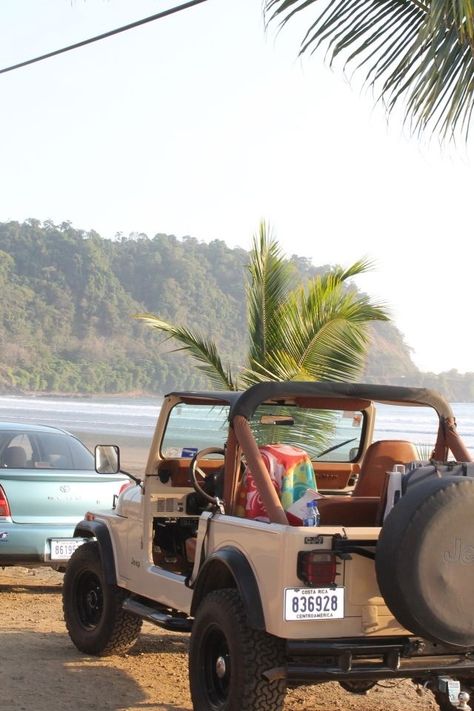 the beach and a jeep. This is where i need to be Cj Jeep, Combi Volkswagen, Jeep Cj7, Dream Cars Jeep, Jeep Rubicon, Jeep Lover, Jeep Patriot, Pretty Cars, Jeep Life