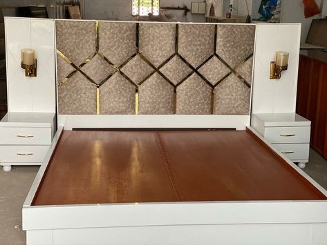 Cot Headboard Design, Latest Beds, दरवाजा डिजाइन, बेडरूम डिजाइन, Luxury Bed Design, Small Home Gym Ideas, Bed Back Design, Box Bed Design, Double Bed Designs