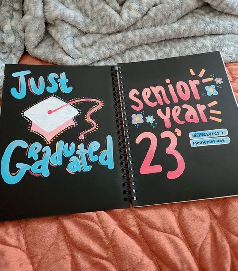 Senior Year Memory Book Scrapbook Pages, Scrapbook Ideas For Seniors, Graduation Scrapbook Ideas Memory Books, High School Scrapbook Cover, Scrapbook Outline, Senior Scrapbook Ideas High Schools, Scrapbook Ideas Graduation, Senior Scrapbook Pages, Junior Year Scrapbook Ideas