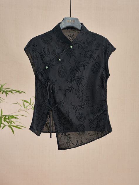 Shipping: Worldwide Express Shipping AvailableDelivery time: 7-15Days Fast ShippingReturns: Fast refund, 100% Money Back Guarantee. Chinese Shirt Woman, Chinese Top, Chinese Blouse, Chinese Shirt, Cheongsam Top, New Chinese Style, Summer Vintage, Vintage Blouse, Sleeves (women)