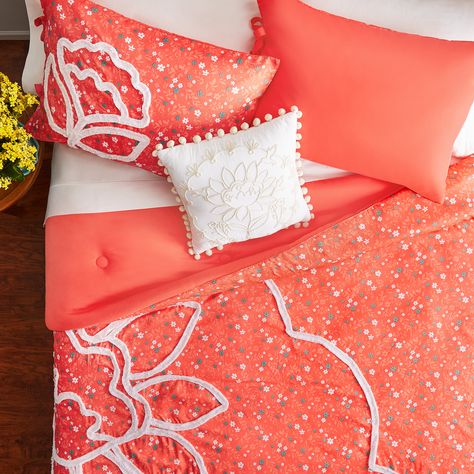 The Pioneer Woman 4-Piece Tufted Floral Comforter Set, Coral, King, with Dec Pillow - Walmart.com Thick Comforter, Dec Pillows, Floral Comforter Sets, Farmhouse Flair, Floral Comforter, Woman Bedding, Comforter Bedding Sets, Floral Bedding, King Comforter Sets