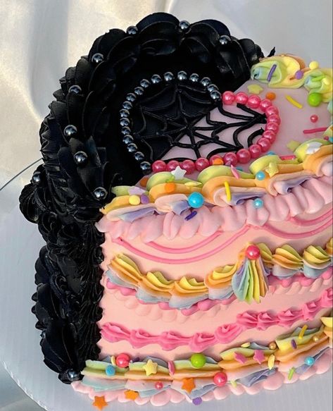 Bday Cake Alternatives, Black And Pastel Decor, Goth Birthday Party Food, Pastel Goth Birthday Cake, Pastel Goth Party Decor, Goth Bday Cake, Pastel Goth Birthday Party, Pastel Goth Cake, Goth Heart Cake