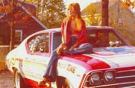 You may be cool, but you'll never be Stevie Nicks posed on my car back in the 70's cool! 60s Aesthetic, 70’s Aesthetic, Rock Aesthetic, Stevie Nicks Fleetwood Mac, Hippie Aesthetic, 60s 70s Fashion, 70s Vibes, 70s Inspired Fashion, S Aesthetic