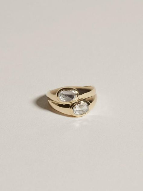 Magpie Collection, Signet Engagement Rings, Moodboard Palette, J Hannah, Rose Gold Engagement Ring Vintage, Sterling Silver Jewelry Rings, Oval Engagement, Best Engagement Rings, Stil Inspiration