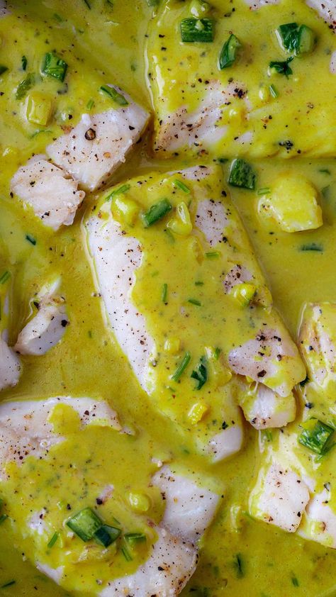 Creamy Curry, Coconut Curry Sauce, Coconut Ginger, Coconut Sauce, Ginger Sauce, Quick Weeknight Dinners, Indian Inspired, Coconut Curry, Creamy Sauce