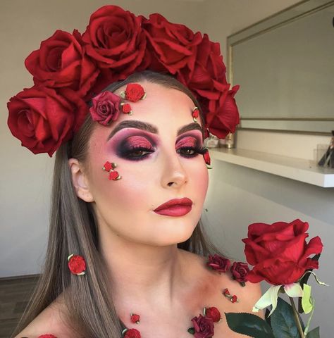 Creative and colourful make up Red Rose Makeup Look, High Fashion Look Makeup, Roses Makeup Look, Valentine Looks Makeup, Rose Makeup Look Flower, Rose Makeup Flower, Red Rose Makeup, Flower Inspired Makeup, Rose Halloween Costume