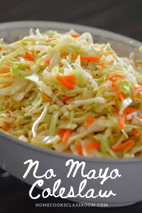 Coleslaw Recipe Vinegar, Slaw For Pulled Pork, Coleslaw No Mayo, Vinegar Coleslaw Recipe, No Mayo Coleslaw, Healthy Coleslaw Recipes, Best Coleslaw Recipe, Vinegar Coleslaw, Healthy Coleslaw