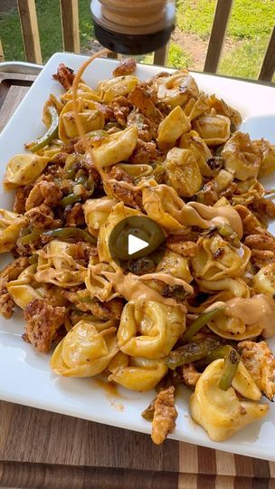 Southwest Ranch Chicken Tortellini, Summer Tortellini, Southwest Ranch, Luke Brown, Sliced Onion, Chicken Tortellini, Dinners To Make, Turkey Dishes, Ranch Chicken