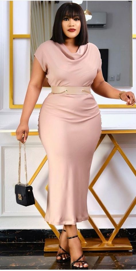 Pencil Dress Outfit Classy, Church Dresses For Women Classy Chic, Stylish Business Outfits, African Attire Dresses, Simple Gowns, Office Dresses For Women, Elegant Dresses Classy, High Fashion Outfits, Classy Dress Outfits