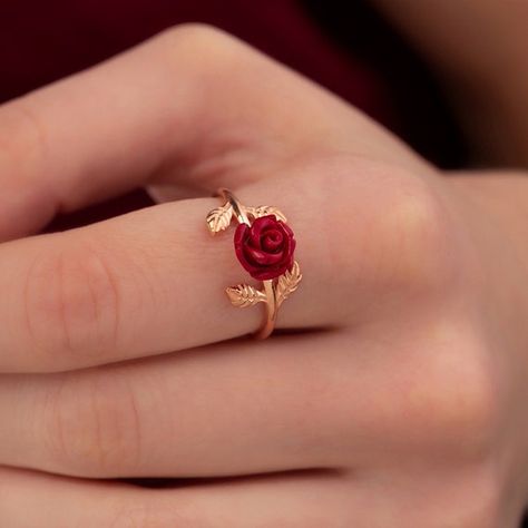 Silver Ring For Girlfriend, Rose Ring Flower, Red Rose Jewelry, Red Rose Ring, Esperanza Rising, Rose Rings, Rose Accessories, Accessories 2023, Valentine Gifts For Kids